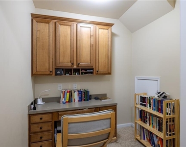 625 Grove Manor Park - Photo Thumbnail 16