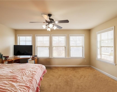 625 Grove Manor Park - Photo Thumbnail 10