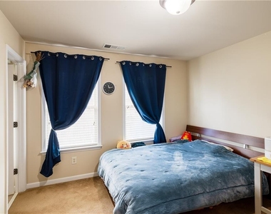 625 Grove Manor Park - Photo Thumbnail 14