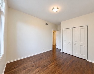 1351 W Altgeld Street - Photo Thumbnail 26