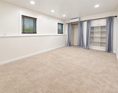 242 Muddy River Road - Photo Thumbnail 15