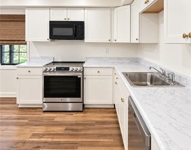 242 Muddy River Road - Photo Thumbnail 17