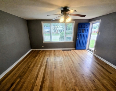 1640 N Prairie Avenue - Photo Thumbnail 2