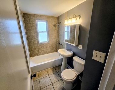 1640 N Prairie Avenue - Photo Thumbnail 8