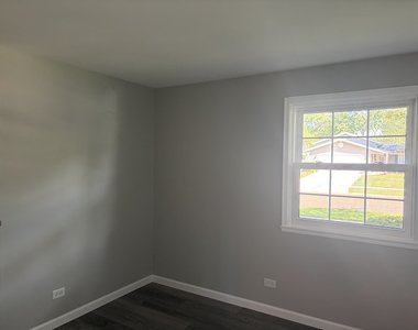 616 Grace Lane - Photo Thumbnail 7