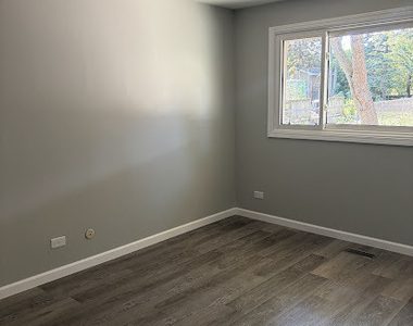 616 Grace Lane - Photo Thumbnail 4