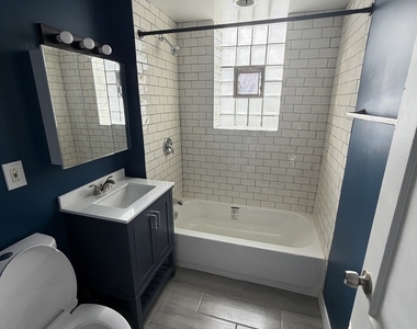 2607 W Iowa Street - Photo Thumbnail 4
