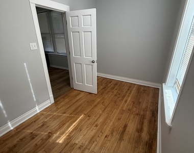 2607 W Iowa Street - Photo Thumbnail 5