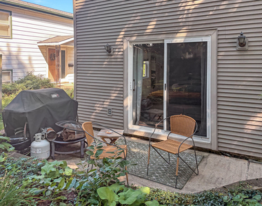 320 N 5th Street - Photo Thumbnail 9