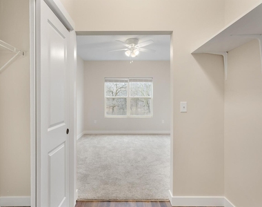 1176 Devils Glen Road - Photo Thumbnail 6