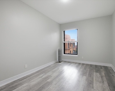 6214 S Dorchester Avenue - Photo Thumbnail 5