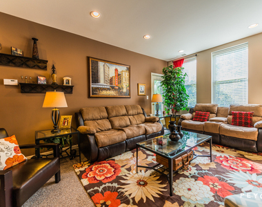 1225 N Orleans Street - Photo Thumbnail 3