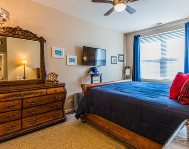 1225 N Orleans Street - Photo Thumbnail 15