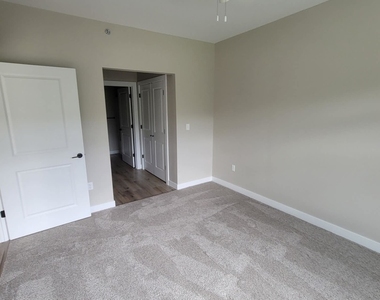 1156 Devils Glen Road - Photo Thumbnail 2
