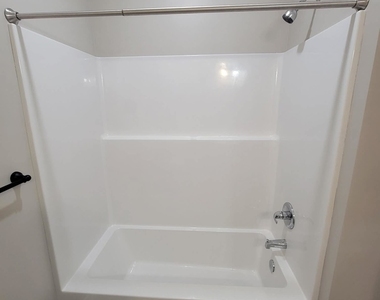 1156 Devils Glen Road - Photo Thumbnail 8