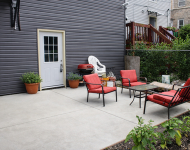 2146 W 21 Street - Photo Thumbnail 14