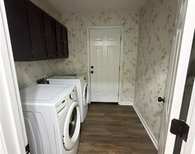 4309 Oak Ridge Bend - Photo Thumbnail 13
