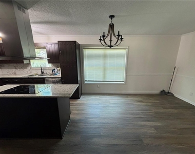 4309 Oak Ridge Bend - Photo Thumbnail 1
