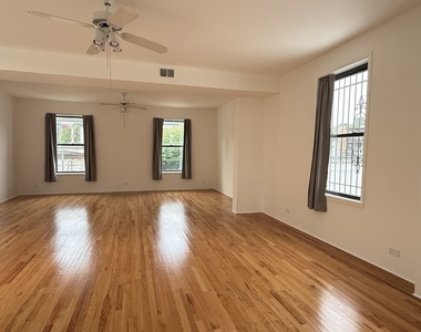 1524 W Jarvis Avenue - Photo Thumbnail 1