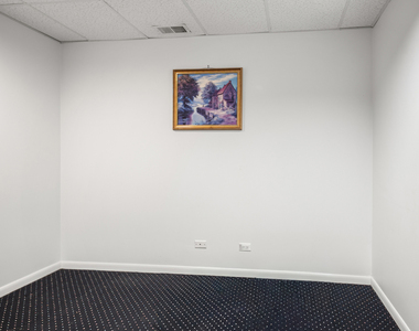 22929 N Woodcrest Lane - Photo Thumbnail 38