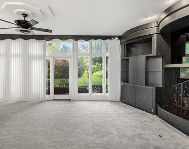 22929 N Woodcrest Lane - Photo Thumbnail 11
