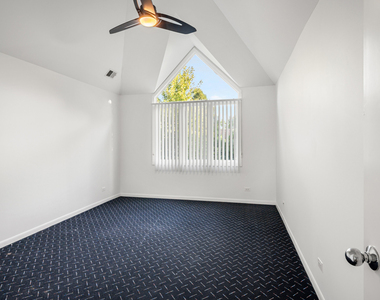 22929 N Woodcrest Lane - Photo Thumbnail 26