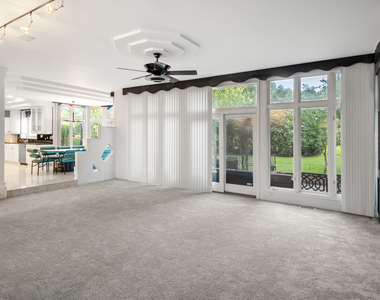 22929 N Woodcrest Lane - Photo Thumbnail 10