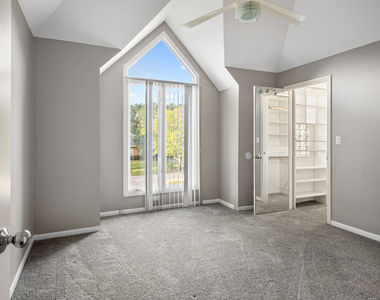 22929 N Woodcrest Lane - Photo Thumbnail 21