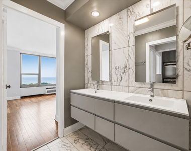 1550 N Lake Shore Drive - Photo Thumbnail 7