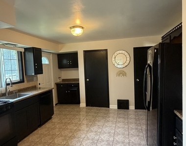 39 Leonard Street - Photo Thumbnail 14