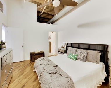 616 W Fulton Street - Photo Thumbnail 12