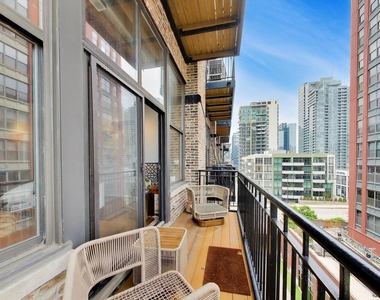 616 W Fulton Street - Photo Thumbnail 15