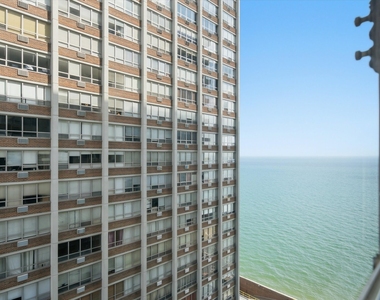 6157 N Sheridan Road - Photo Thumbnail 19