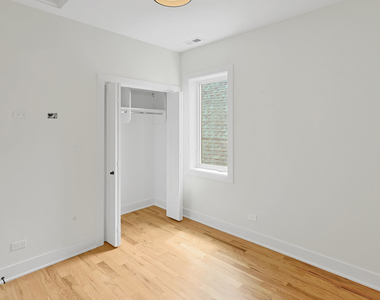 4217 S Indiana Avenue - Photo Thumbnail 12