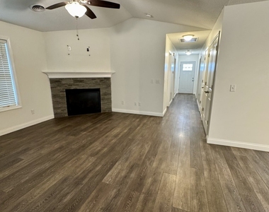 2128 11th Street - Photo Thumbnail 1