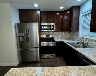 2128 11th Street - Photo Thumbnail 3
