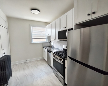1648 W Albion Avenue - Photo Thumbnail 10