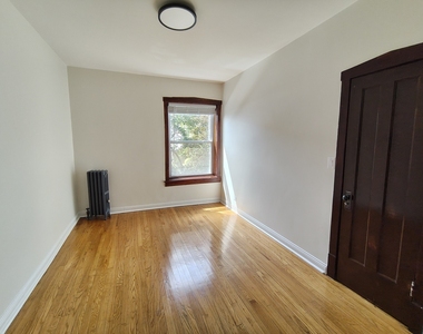 1646 W Albion Avenue - Photo Thumbnail 14