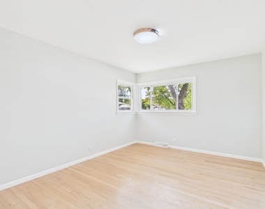 16712 Elm Street - Photo Thumbnail 18