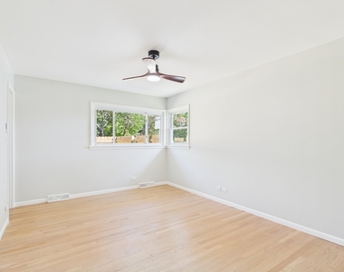 16712 Elm Street - Photo Thumbnail 17