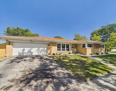 16712 Elm Street - Photo Thumbnail 1