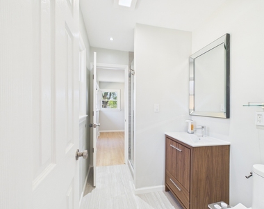 16712 Elm Street - Photo Thumbnail 13