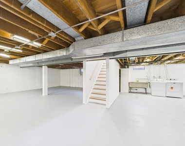 16712 Elm Street - Photo Thumbnail 21