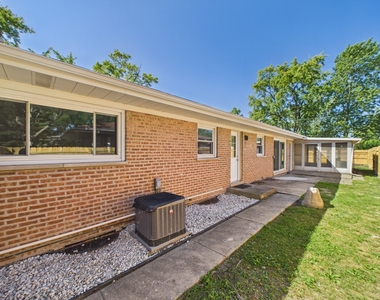 16712 Elm Street - Photo Thumbnail 29
