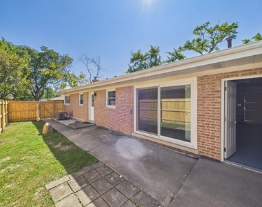 16712 Elm Street - Photo Thumbnail 28