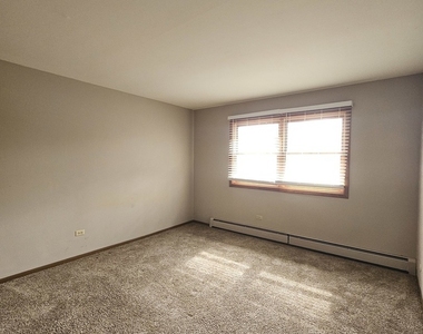 1450 Getzelman Drive - Photo Thumbnail 5