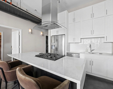 50 E 16th Street - Photo Thumbnail 5