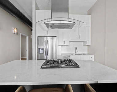 50 E 16th Street - Photo Thumbnail 6