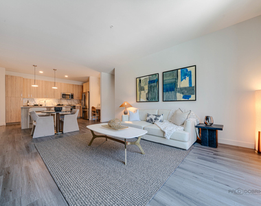 750 Hawthorn Row - Photo Thumbnail 14