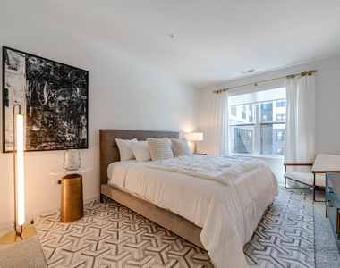 750 Hawthorn Row - Photo Thumbnail 15